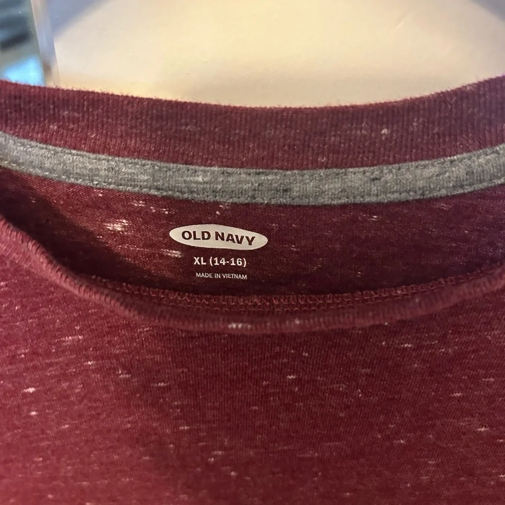 Old Navy Boys  Burgundy Short Sleeve Tee Size XL
